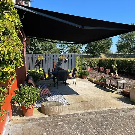 Vakantiewoning Fruitschuur De Morel بيت ضيافة