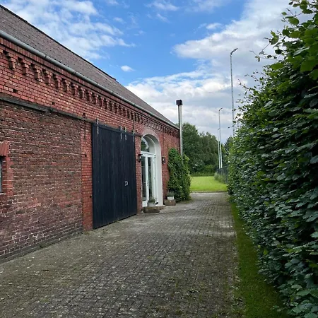 Vakantiewoning Fruitschuur De Morel فينلو