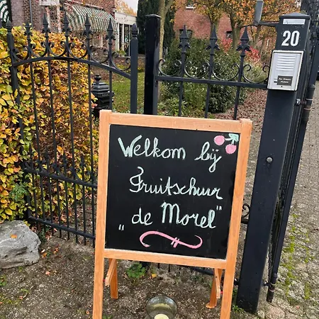 Vakantiewoning Fruitschuur De Morel فينلو